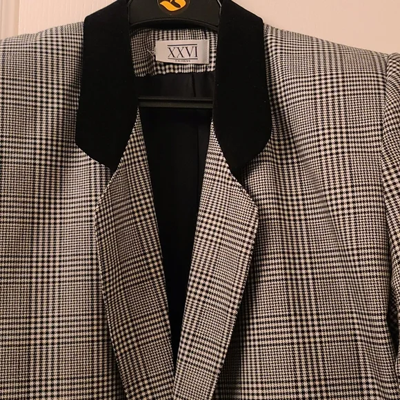 Vintage Blazer - Picture 3 of 9